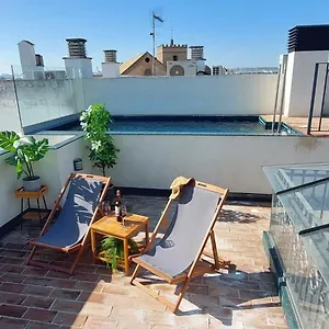 San Luis Downtown & Pool Séville