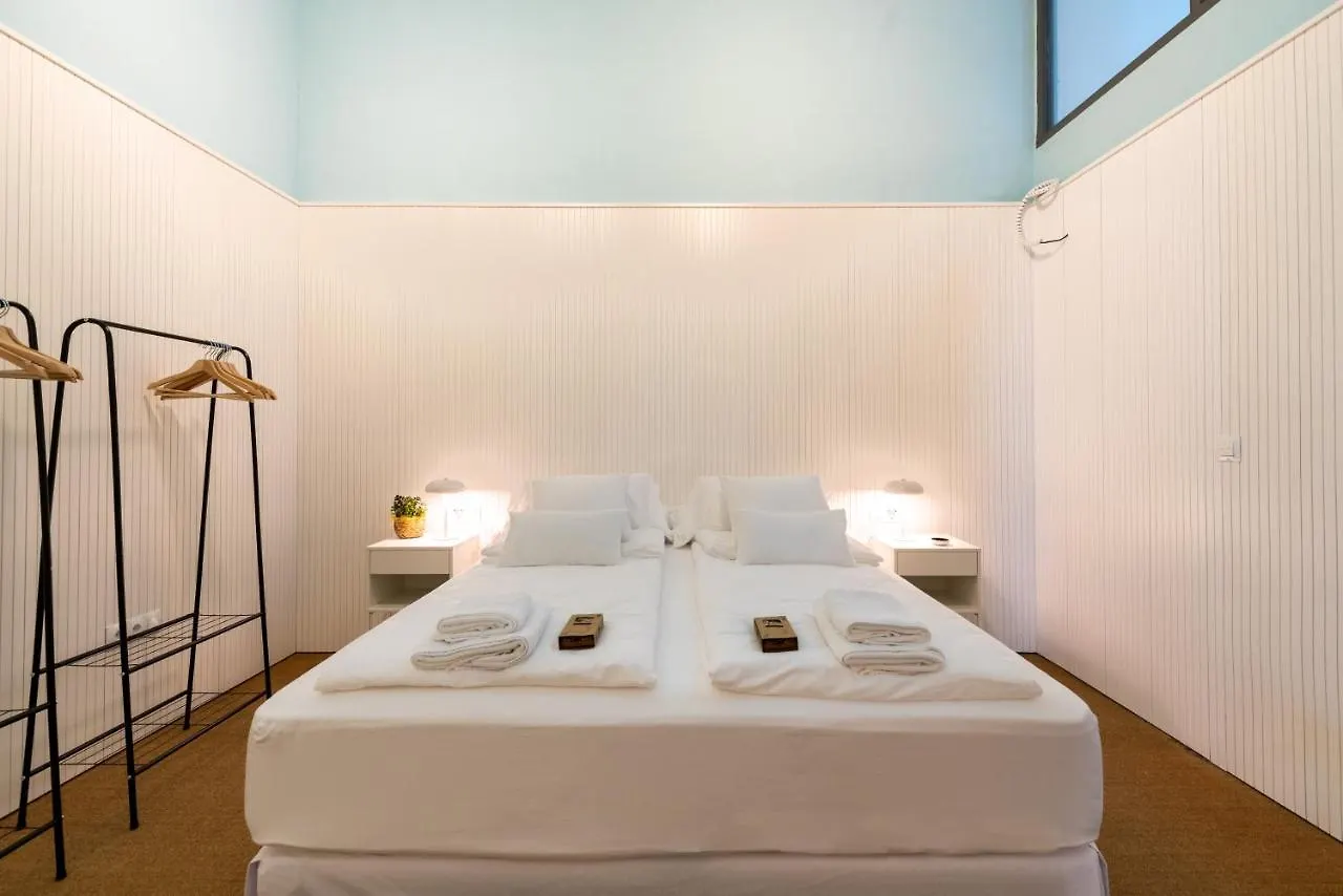 Apartamento Trahzo Seville Spain
